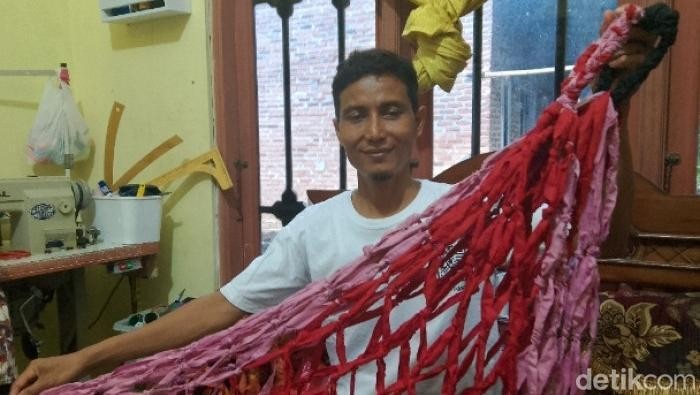 Cuan Enggak Main-main Cardim Olah Kain Bekas Jadi Ayunan Bernilai Tinggi