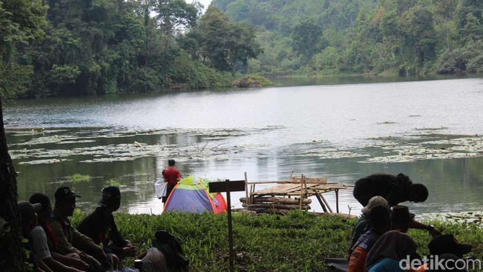 Danau Denuh, Wisata Eksotis di Balik Bukit Culamega Tasikmalaya