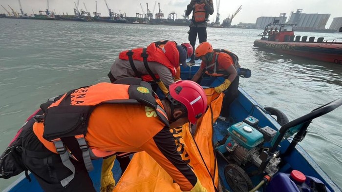 Jenazah Pekerja Tertimpa Kontainer di Pelabuhan Tanjung Perak Ditemukan