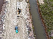 Tantangan Alam Ekstrem, Pembangunan Jalan PSN Wanam Merauke Tetap Dikebut