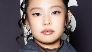 Penampilan Jennie BLACKPINK Bikin Pangling, Hadiri Show di Pegunungan Salju