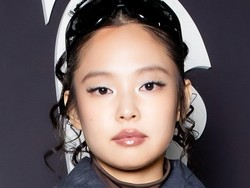 Penampilan Jennie BLACKPINK Bikin Pangling, Hadiri Show di Pegunungan Salju