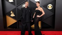 5 Momen Langka Justin Bieber dan Hailey Tampil Bersama di Grammy 2026