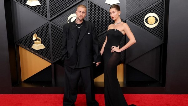 5 Momen Langka Justin Bieber dan Hailey Tampil Bersama di Grammy 2026