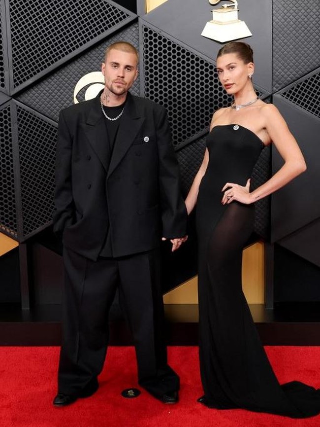 5 Momen Langka Justin Bieber dan Hailey Tampil Bersama di Grammy 2026