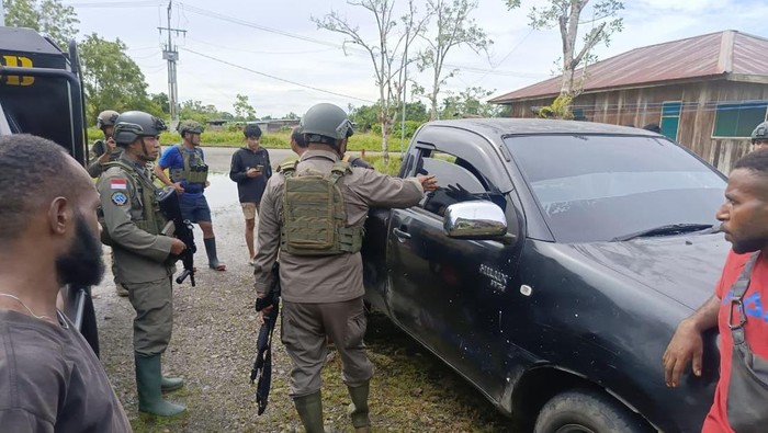 KKB Diduga Tembaki Pikap Ditumpangi 3 Warga di Kampung Maroku Yahukimo