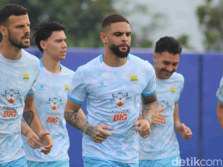 Menanti Debut Layvin Kurzawa dan Dion Markx Bersama Persib