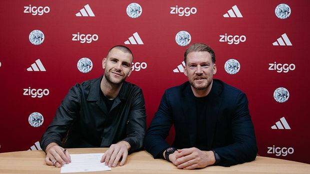 Klub raksasa Belanda Ajax Amsterdam resmi menggaet kiper Timnas Indonesia Maarten Paes. Kabar transfer Maarten Paes diumumkan Ajax, Senin (2/1/2026) malam WIB. De Godzenonden menebusnya dari klub MLS FC Dallas dengan biaya yang tidak disebutkan.