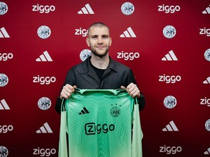 Maarten Paes Bakal Debut di Ajax Akhir Pekan Ini?