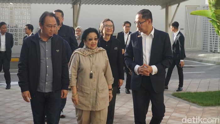 Megawati Bicara Isu Geopolitik, Tinjau KBRI Abu Dhabi untuk WNI!