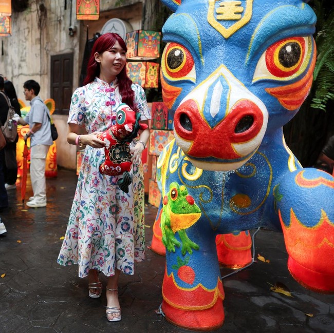 Nuansa Imlek lewat Instalasi Guardians of Legacy Malaysia