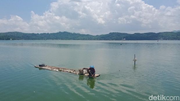 Pemandangan Rawa Jombor, Klaten, setelah revitalisasi, Senin (2/2/2026). Pemandangan Rawa Jombor, Klaten, setelah revitalisasi, Senin (2/2/2026).