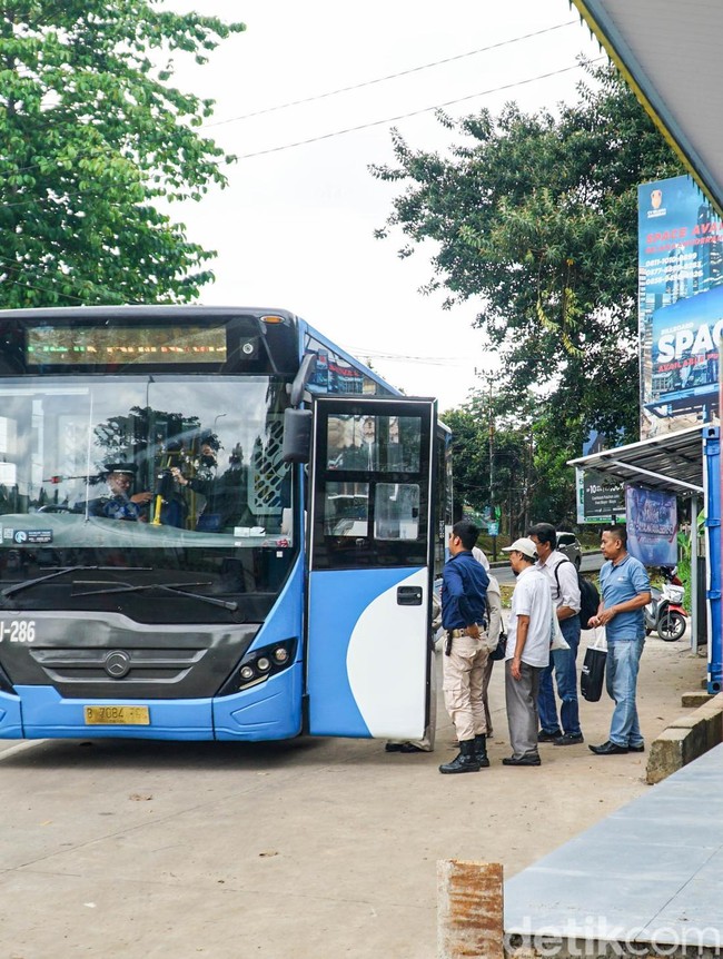 Penumpang Membludak, Halte Baru Transjabodetabek Dibangun di Sawangan