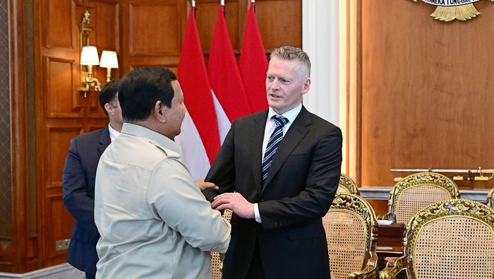 Prabowo Terima Dirut Garuda dan Perwakilan Embraer di Istana, Bahas Apa?