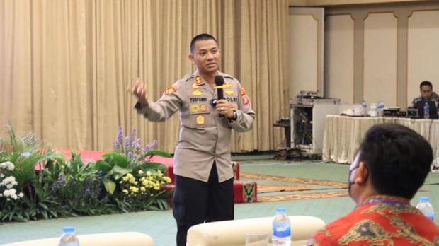 Program 'Anjeli' atau antar jemput sambil patroli yang digagas Kombes Yusfandi Usman di Barito Selatan