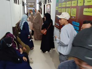 Puluhan Warga Probolinggo Laporkan Biro Umrah Usai Gagal Berangkat