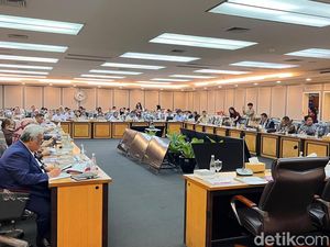 Komisi XIII DPR Rapat Bahas Child Grooming, Singgung Kasus Aurelie Moeremans