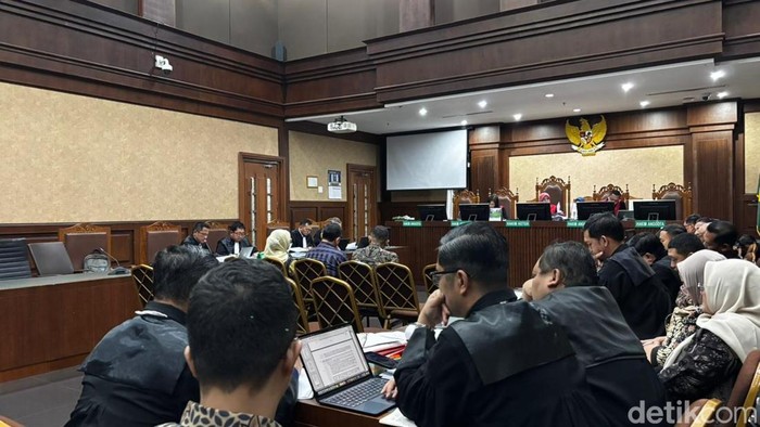 2 Arti Kata LC di Sidang Pemerasan Kemnaker Bikin Jaksa Bertanya-tanya - Update 1