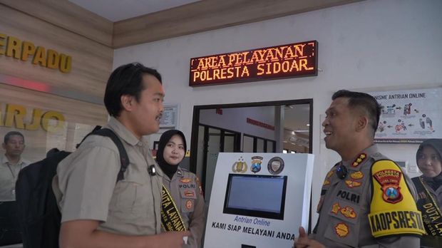 SPKL Mall Mini Pelayanan Polri Polresta Sidoarjo yang digagas oleh Kapolresta Sidoarjo Kombes Christian Tobing