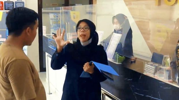 SPKL Mall Mini Pelayanan Polri Polresta Sidoarjo yang digagas oleh Kapolresta Sidoarjo Kombes Christian Tobing