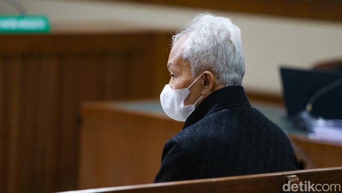 Mantan Pejabat Ditangkap, Luhur Budi Djatmiko Divonis 1,5 Tahun Penjara di Kasus Korupsi Lahan Rp 348 M