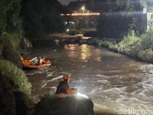 Anak 8 Tahun Hanyut Saat Renang di Sungai Cisadane Bogor