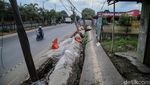 Dua Pekan Amblas, Jalan Narogong Bekasi Belum Diperbaiki