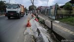 Dua Pekan Amblas, Jalan Narogong Bekasi Belum Diperbaiki