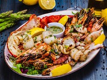 Ngeri! Turis China Temukan Jarum Suntik di Hidangan Seafood