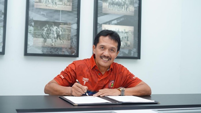 Jaya Hartono resmi latih Persiraja Banda Aceh. (Dok Persiraja)