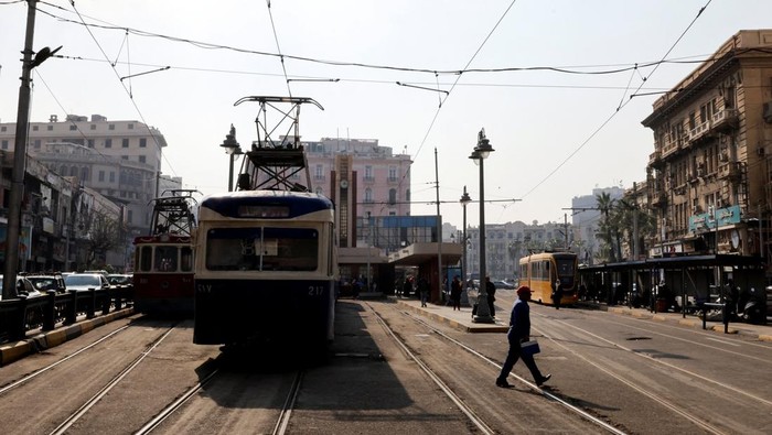 **Trem Kecepatan Tinggi Tabrak Bangunan di Milan, 1 Orang Tewas-20 Terluka: Tragedi Menyedihkan di Pusat Bisnis**