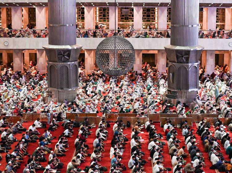 Jelang Ramadhan, Jamaah Gelar Doa dan Yasinan di Masjid Istiqlal