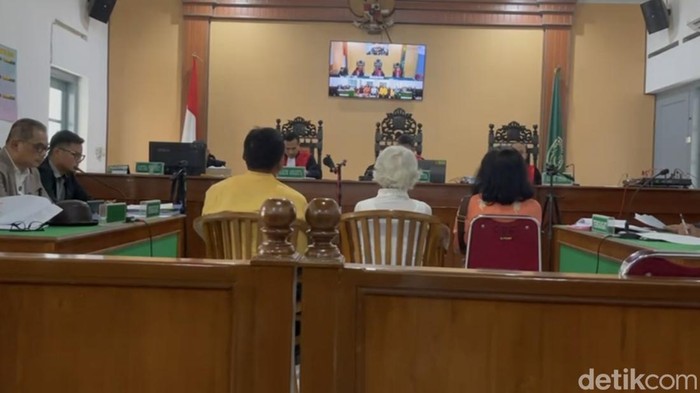 Teman KKN Jokowi jadi saksi sidang soal ijazah, Selasa (3/2/2026).