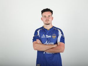Bek Anyar PSIM Jop van der Avert Berpeluang Debut Saat Lawan Persik