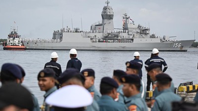 Kapal Tempur Australia HMAS Toowoomba Sandar di Jakarta