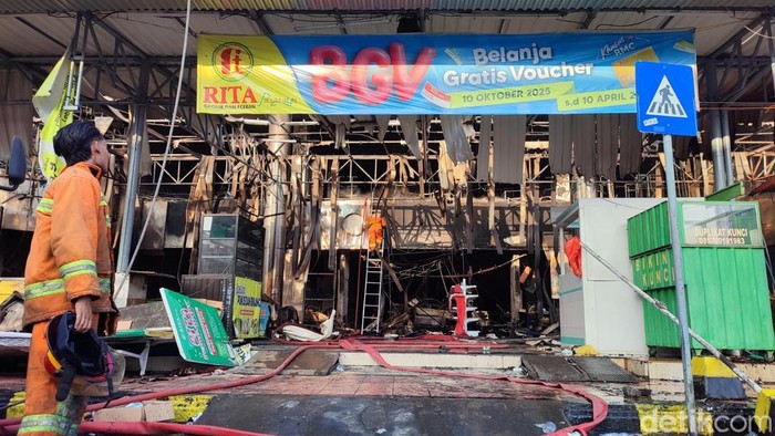 Kebakaran Rita Pasaraya Cilacap Diduga Akibat Korsleting