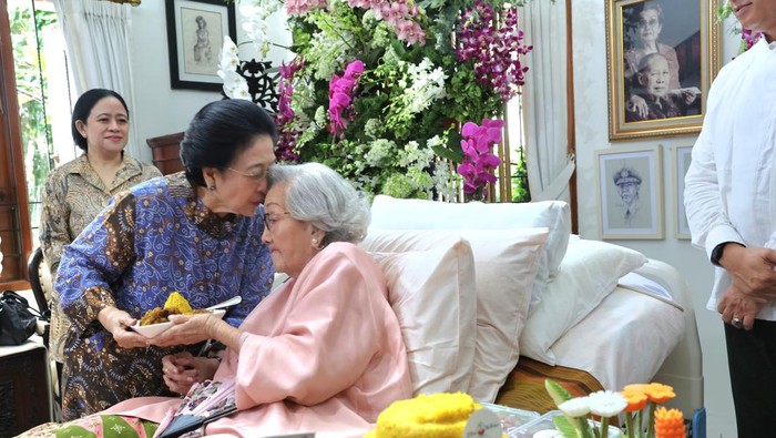 Megawati Berduka Istri Jenderal Hoegeng Wafat: Selamat Jalan, Tante Meri