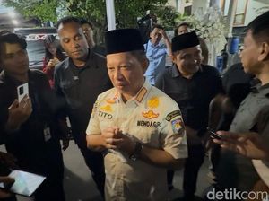 Mendagri Tito dan Wamendagri Wiyagus Melayat ke Rumah Duka Eyang Meri Hoegeng