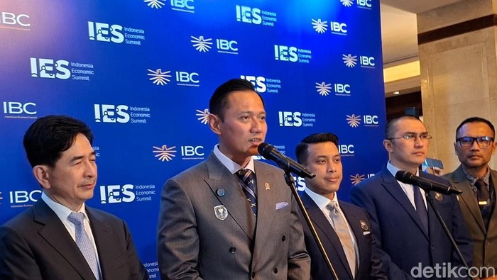 Apa Kabar Proyek Kereta Cepat Jakarta-Surabaya? Ini Kata AHY