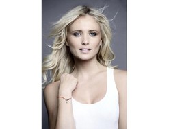 Terseret Epstein Files, Model Yfke Sturm Akui Salah Menilai Jeffrey Epstein