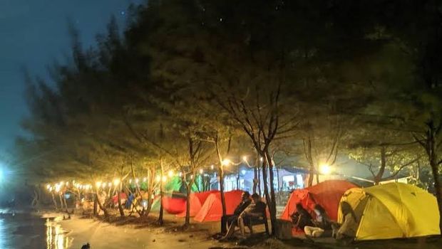 Pantai Cemara Indah Indramayu. Pantai Cemara Indah Indramayu.