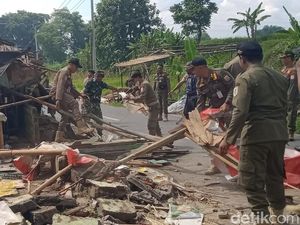 Esek-esek Berkedok Warung Soto di Klaten Dibongkar, Ada Temuan Kondom-Obat Kuat