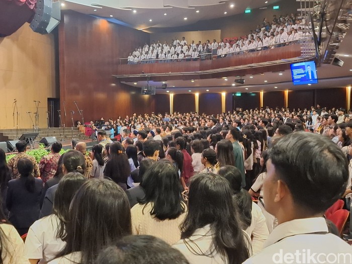 Perayaan Natal bersama mahasiswa-pelajar di Universitas Pelita Harapan