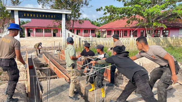 Akses ke Sekolah Makin Kokoh, Jembatan Presisi di Rohil Mulai Dicor