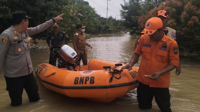 Akses Jalan Warga di Muara Enim Terputus Usai Sungai Lengi-Lematang Meluap