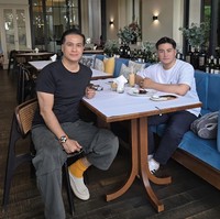 Potret Rafi Anak Adjie Pangestu yang Tak Kalah Ganteng Dari Sang Ayah