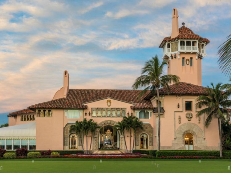 Potret Resor Milik Trump yang Digunakan Epstein untuk Skandal Seksnya