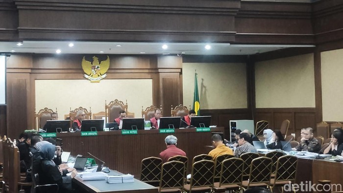 Saksi Kasus Chromebook Ketakutan Lalu Mundur dari PPK: Saya Sampai Sakit