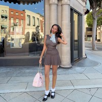 Daphne tidak mengungkap identitas orang tuanya. Namun, wanita 28 tahun yang disebut nepo baby ini mengaku ayahnya adalah seorang tokoh keuangan terkenal dan ibunya adalah seorang mantan model. Foto: Instagram