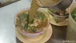 13 Tahun Jualan, Soto Kudus Ini Jadi Sarapan Favorit di Pasar 8 Alsut